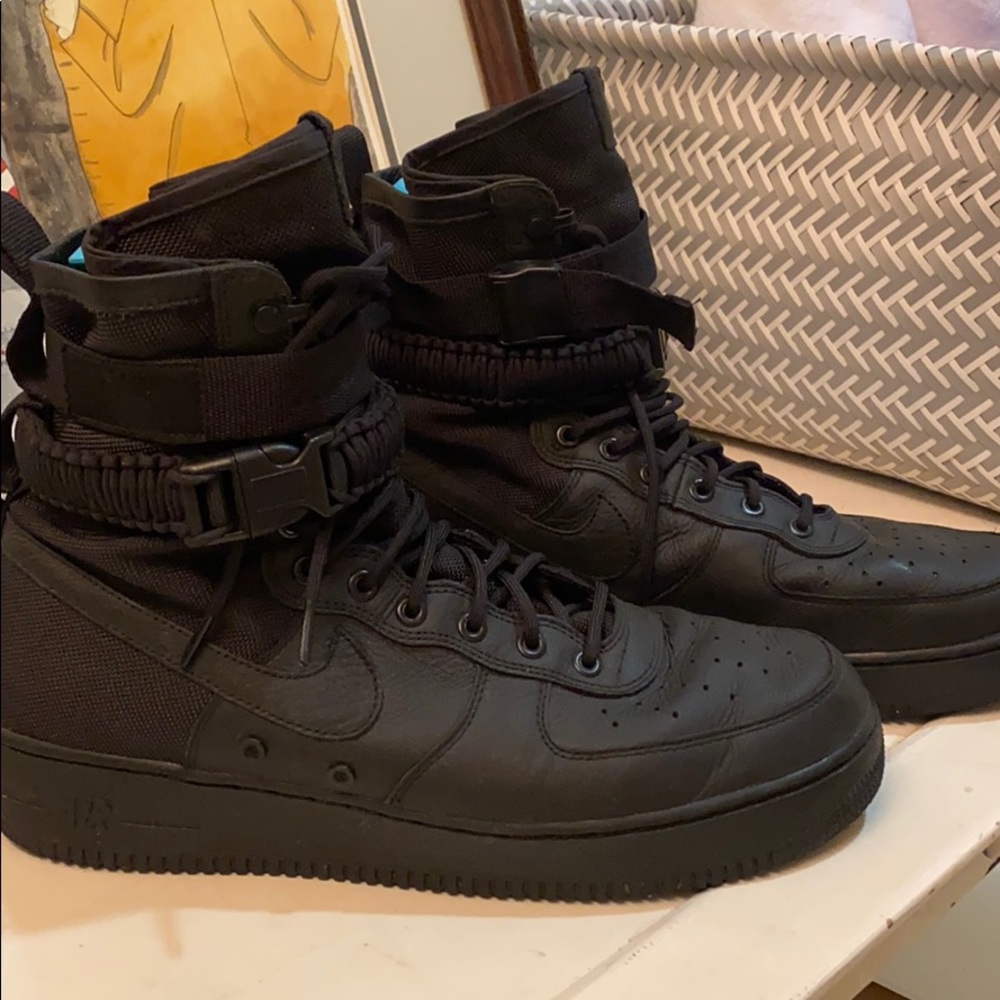 Nike SF Air Force 1 High Triple Black
